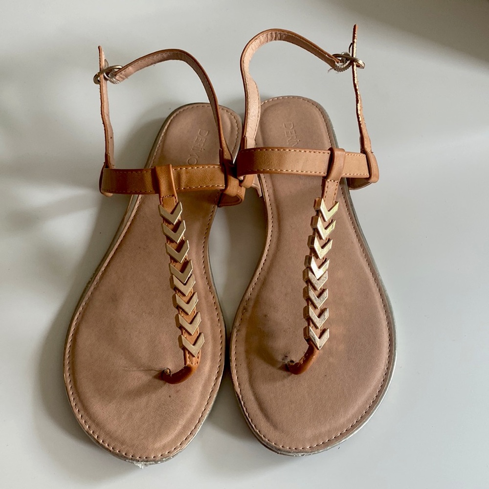 Derimod beige sandals with straps